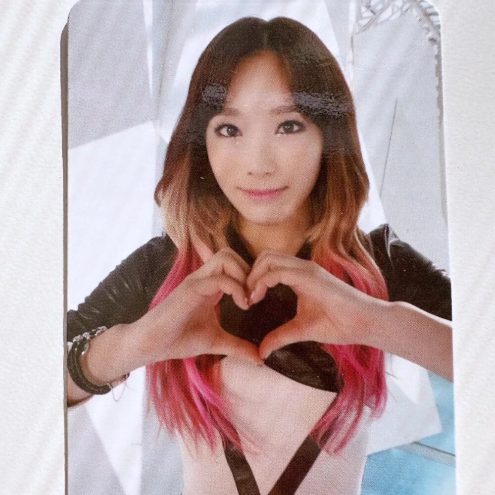 Girls' Generation (소녀시대) - THE BOYS Photocard - Taeyeon Ver.